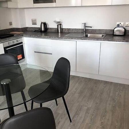 3 Bedroom Apartment Free Parking Manchester Exteriér fotografie