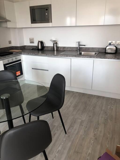 3 Bedroom Apartment Free Parking Manchester Exteriér fotografie